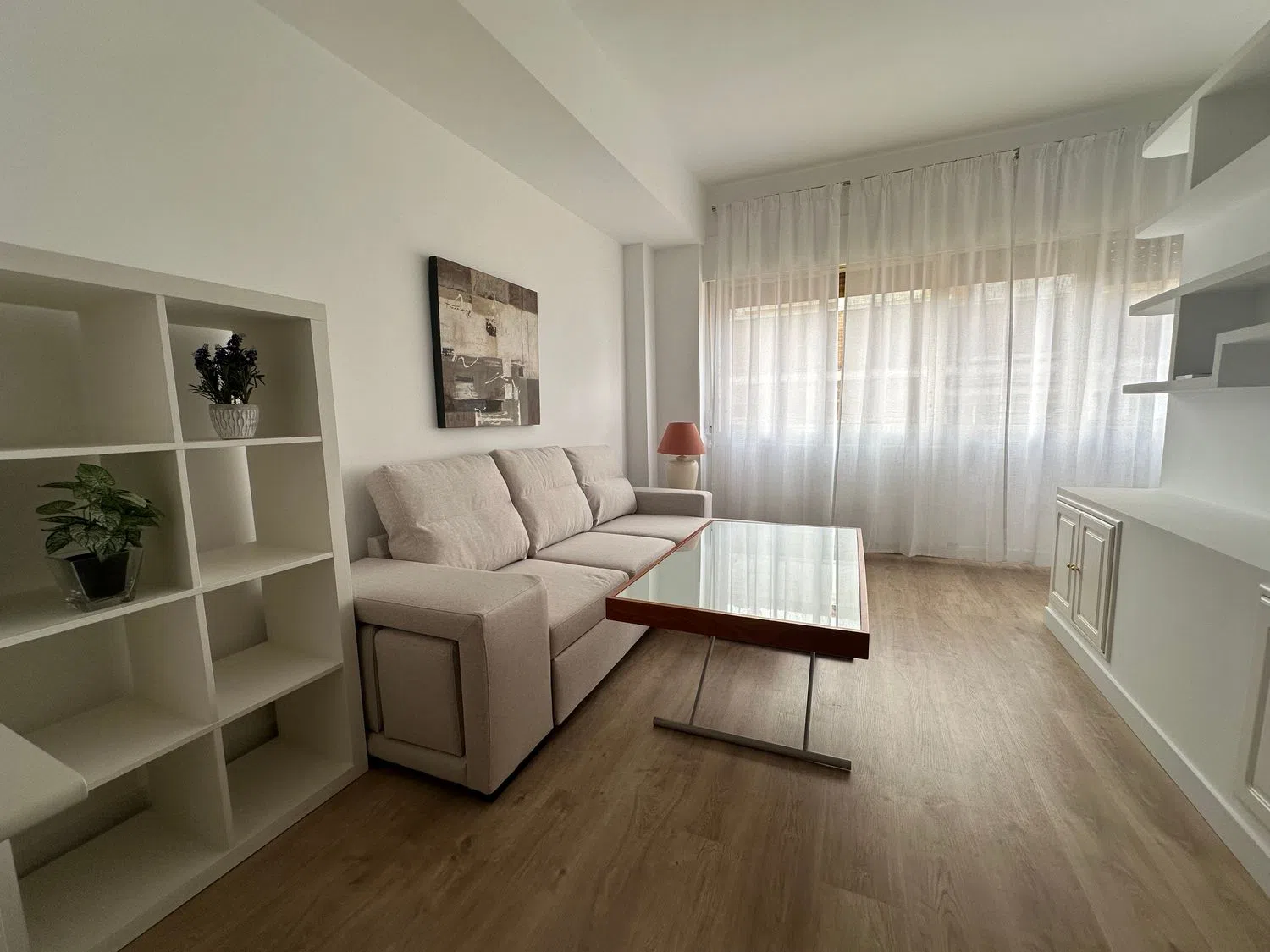 Piso en calle Infanta Mercedes, 105 - Foto 2