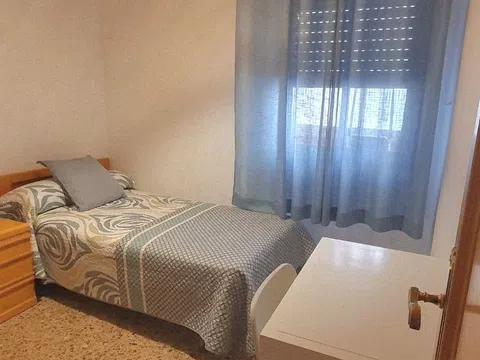 Piso en calle de José Aguilar, 51 - Foto 3