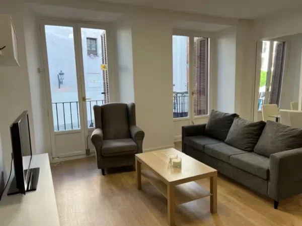 Piso en plaza de San Ildefonso, 4