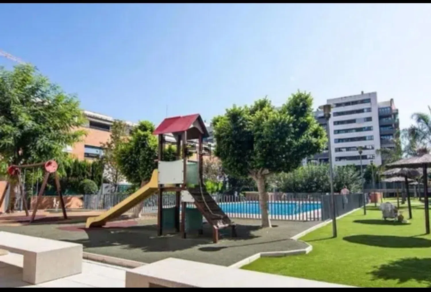 Chalet adosado en calle d'Alfauir, 41 - Foto 2