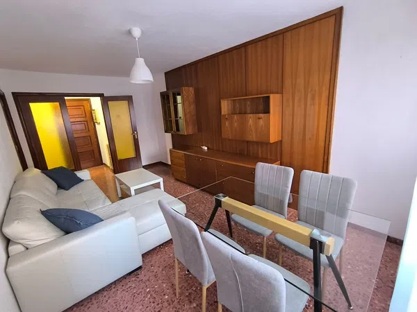 Piso en calle de Miguel Labordeta, 1 -3-5