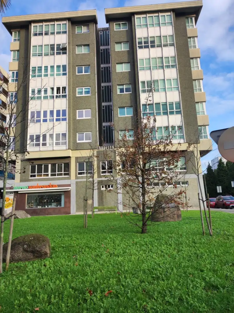 Piso en  Rúa Álvaro Cunqueiro 5 - Foto 8