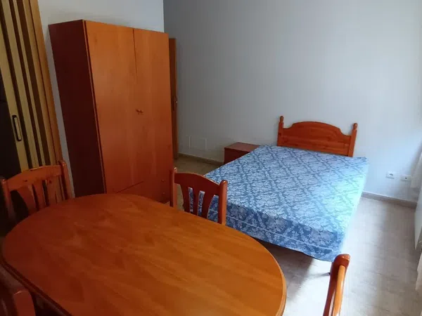 Estudio en calle Juan de Argüelles, 15 - Foto 1