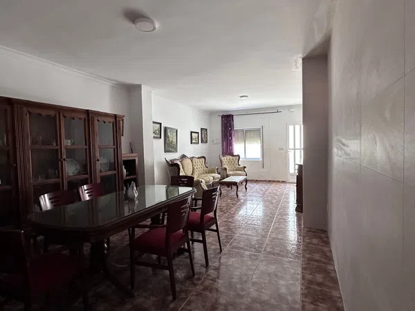 Casa de pueblo en Avenida de Andalucía, 64 - Foto 2