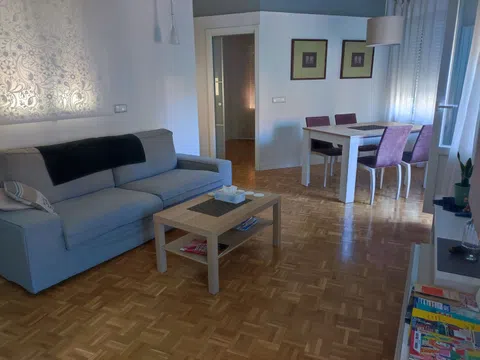 Piso en paseo de las Acacias, 7