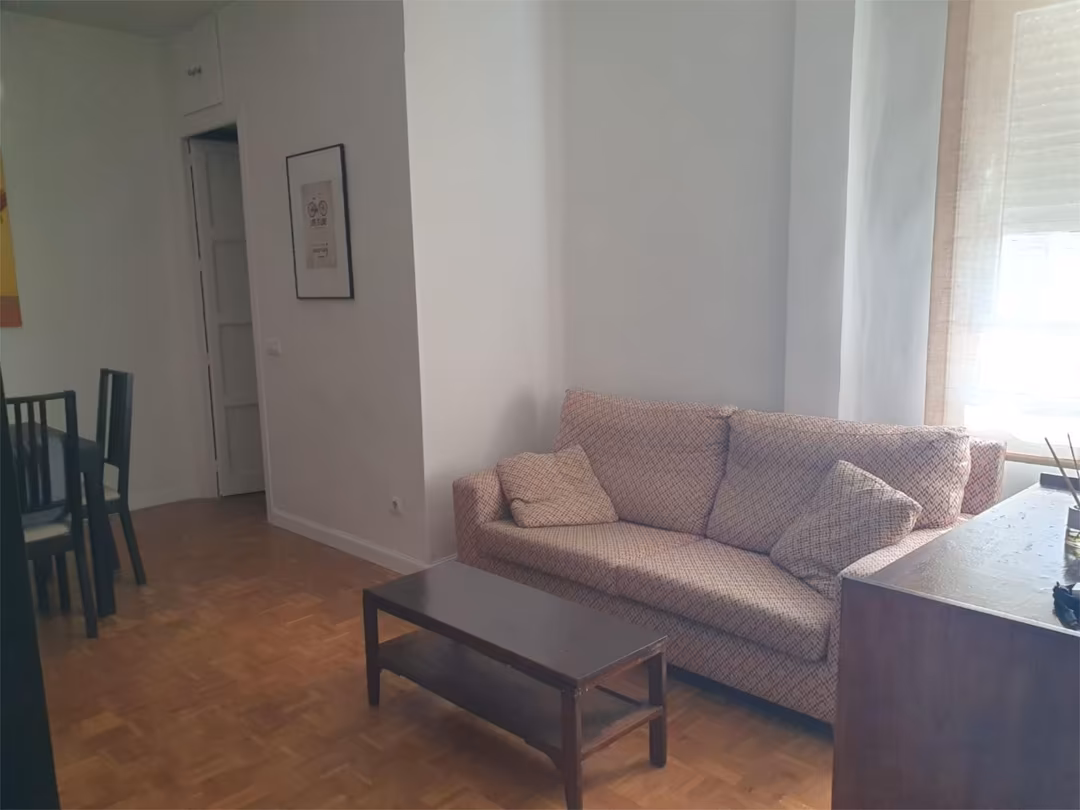 Piso en  Calle del Doce de Octubre 14 - Foto 3