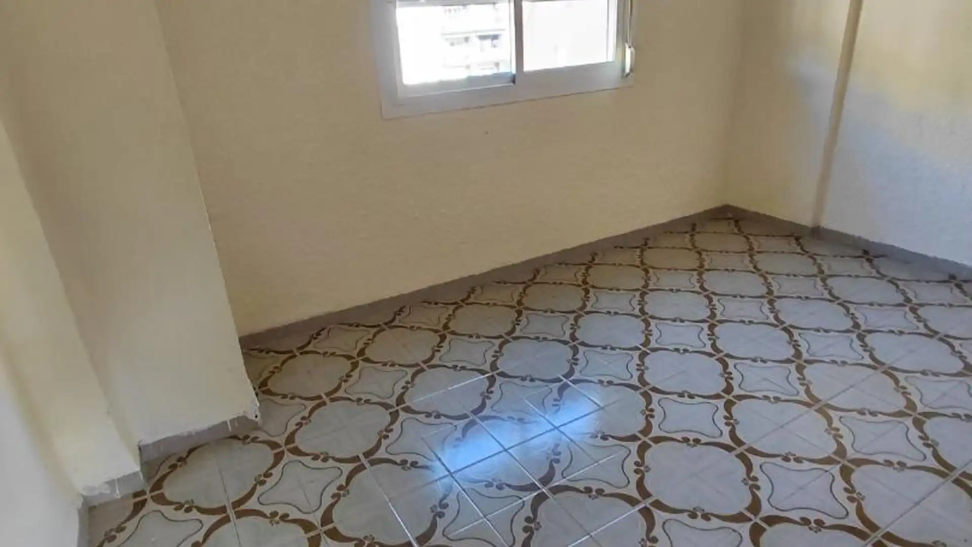 Piso en  Carrer del Riu Escalona 8 - Foto 3