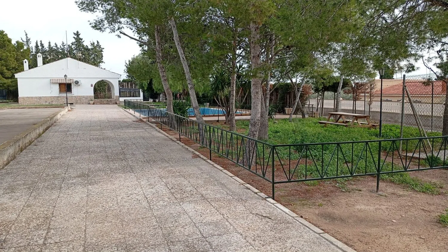 Casa independiente en calle Ulises, 17