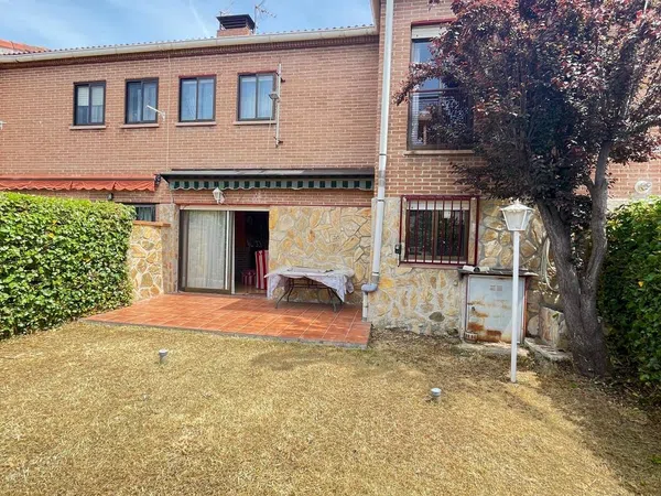 Chalet pareado en calle Eras del Medio, 8 - Foto 1