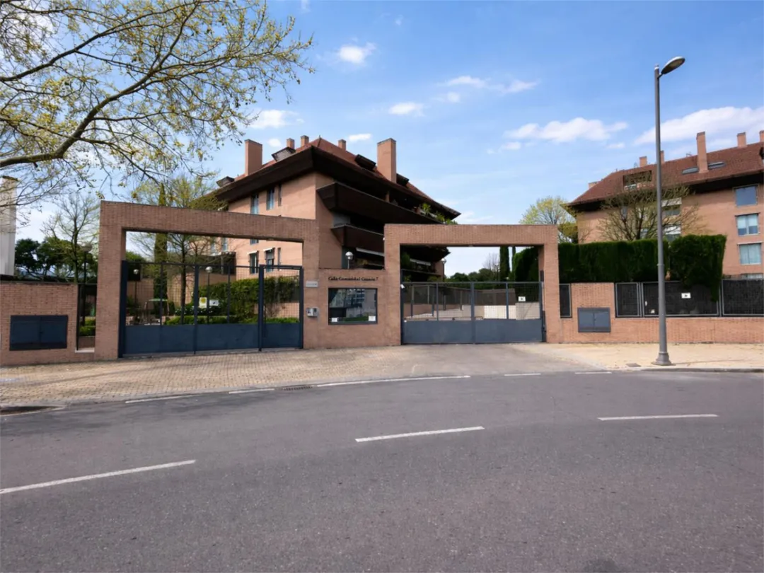 Ático en  Calle de la Comunidad Canaria 7 - Foto 2