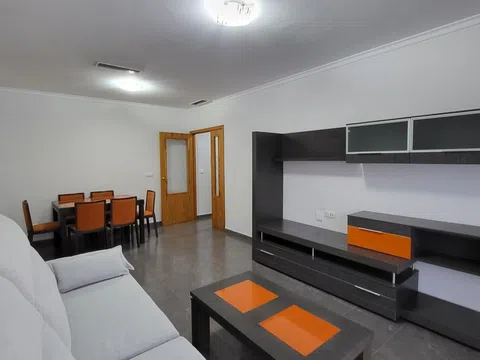 Piso en avenida Francisco Jiménez Ruiz, 17