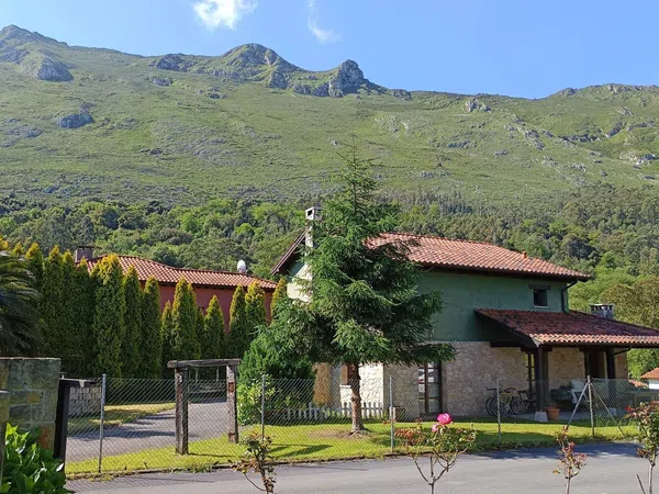 Casa o chalet independiente en Castiello, 2, Pría-Nueva-Hontoria-Naves - Foto 1