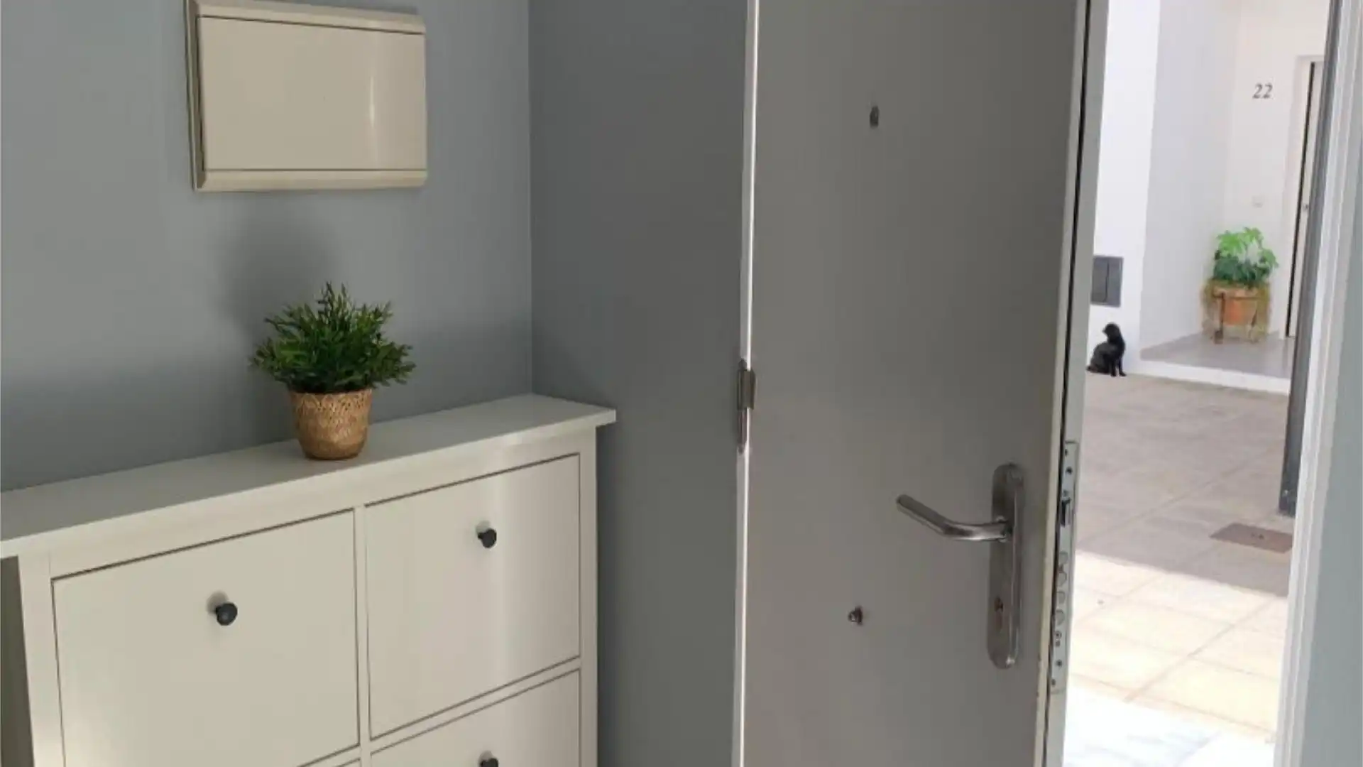 Casa adosada en  Calle de la Hijuela 19 - Foto 2