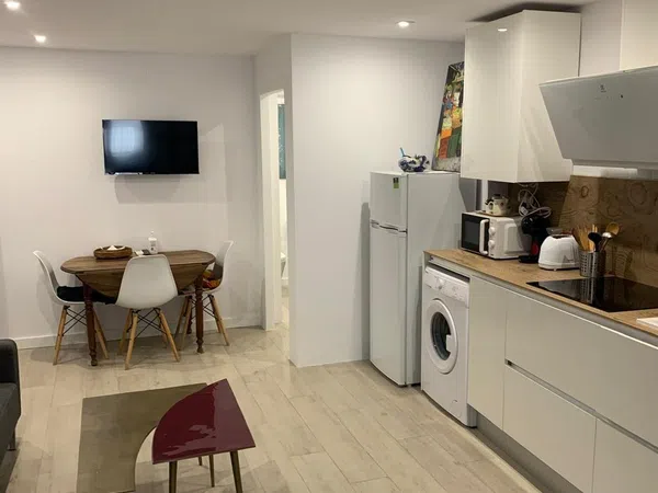 Estudio en calle Mariana Pineda, 6