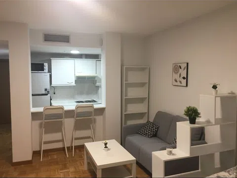Estudio en calle Gabriel Diez, 8