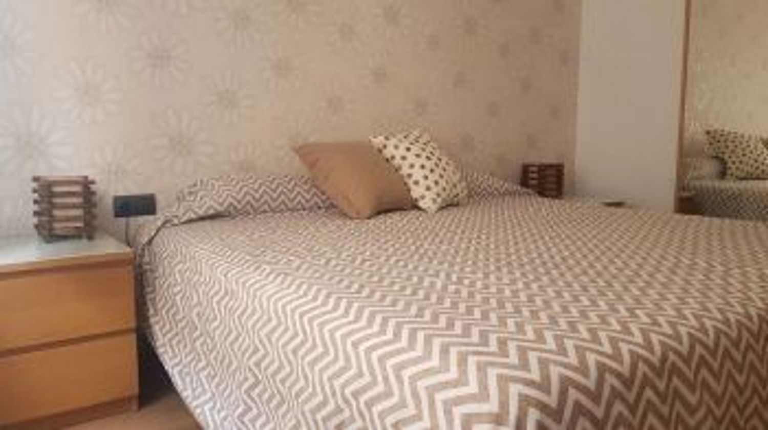 Piso en calle de la Democràcia, 43 - Foto 1