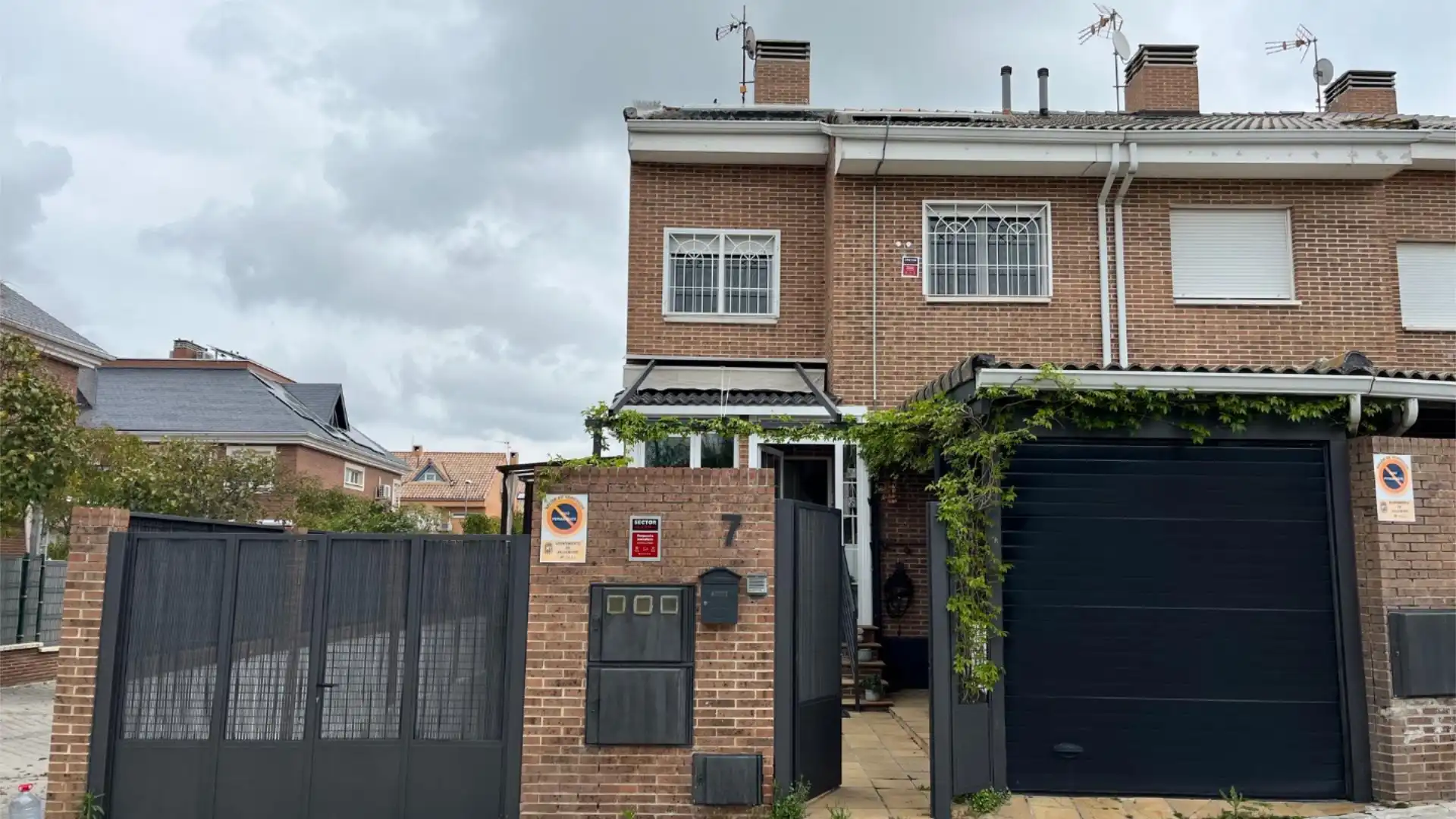 Chalet en  Calle Hungría 7 - Foto 1