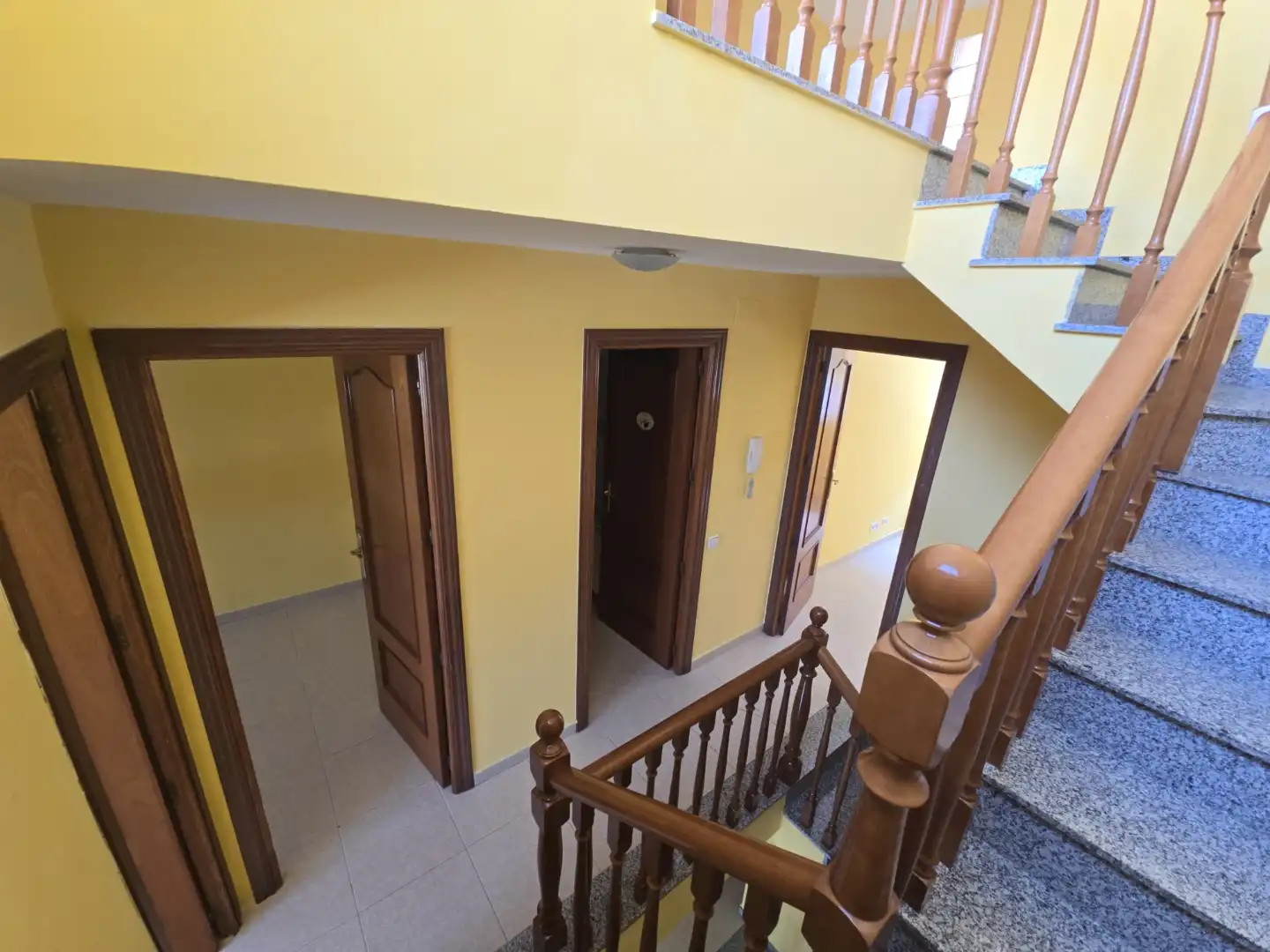 Casa adosada en  Carrer Gravina 32 - Foto 6