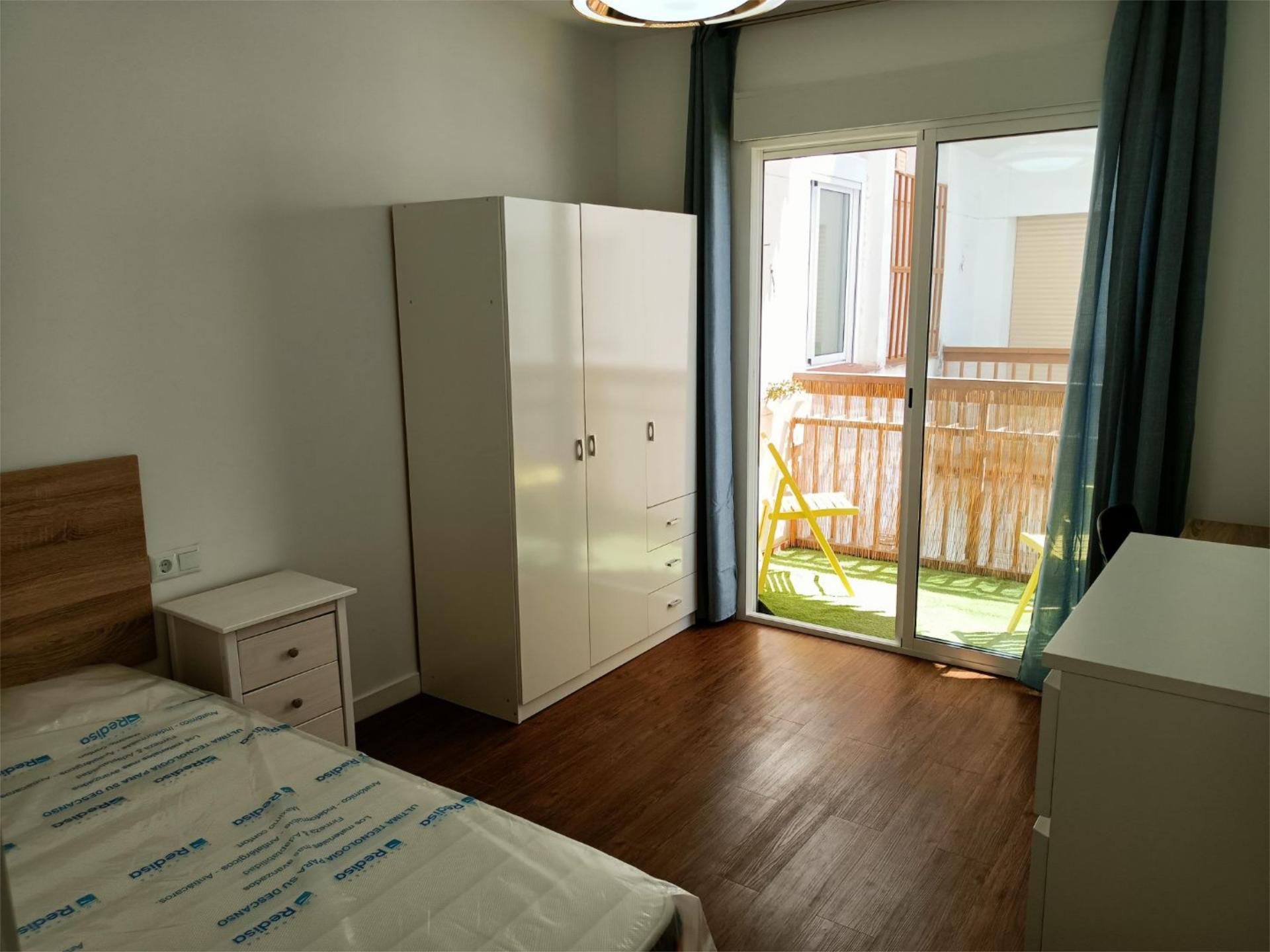 Piso en  Avenida de Medina Azahara 43 - Foto 6