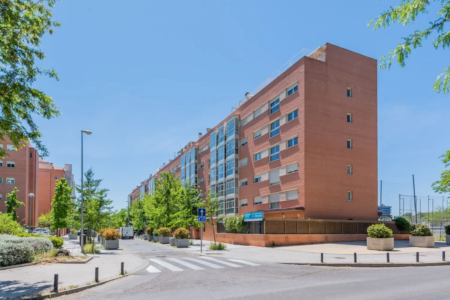 Piso en paseo de la Alameda de Osuna - Foto 1