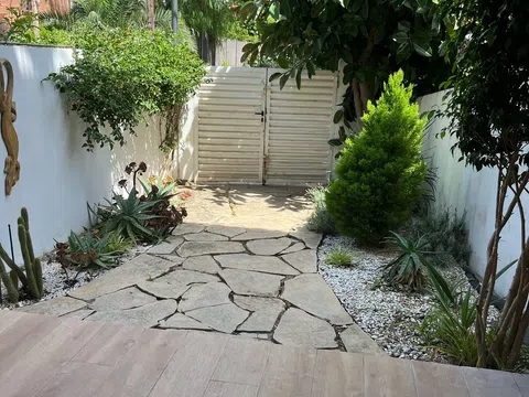 Estudio en Valencia, 7 b