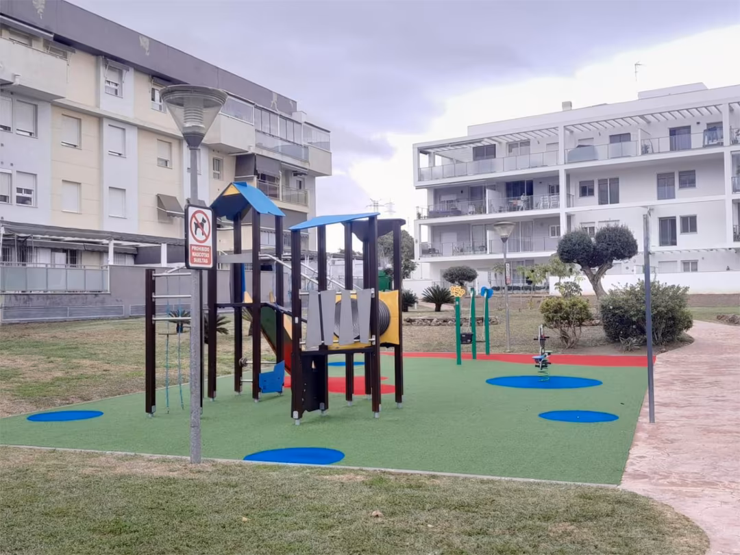 Piso en  Avenida Rocio Jurado 7 - Foto 27