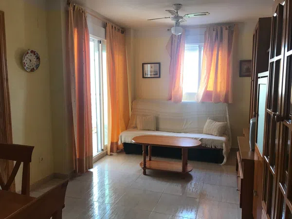 Estudio en Avenida de la Safor, 3 - Foto 2