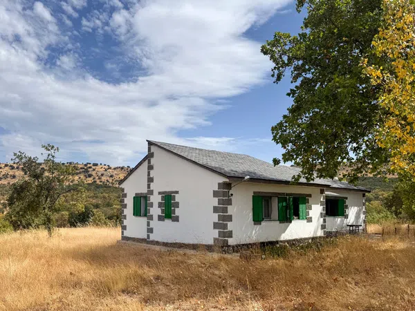 Finca rústica en Garganta de los Montes - Foto 1