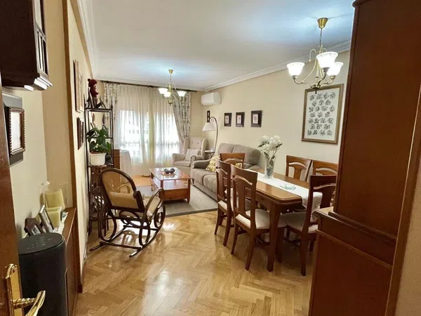 Piso en calle José María Pereda, 1