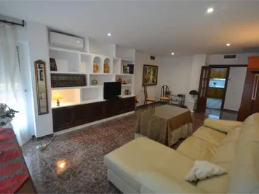 Piso en Capuchinos - Foto 2