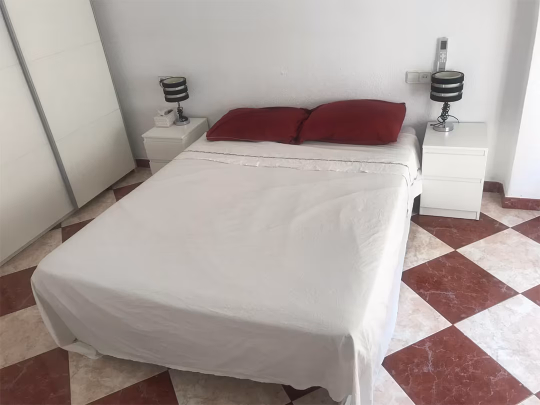 Piso en  Carrer de la Pobla del Duc 10 - Foto 8