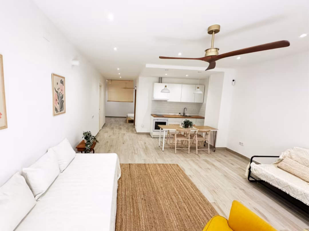 Piso en  Carrer d'Elkano 42 - Foto 4