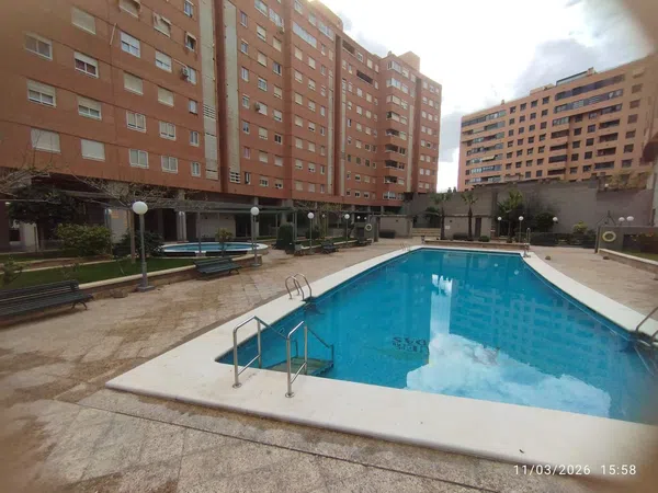 Piso en avenida Pintor Xavier Soler, 2 - Foto 1