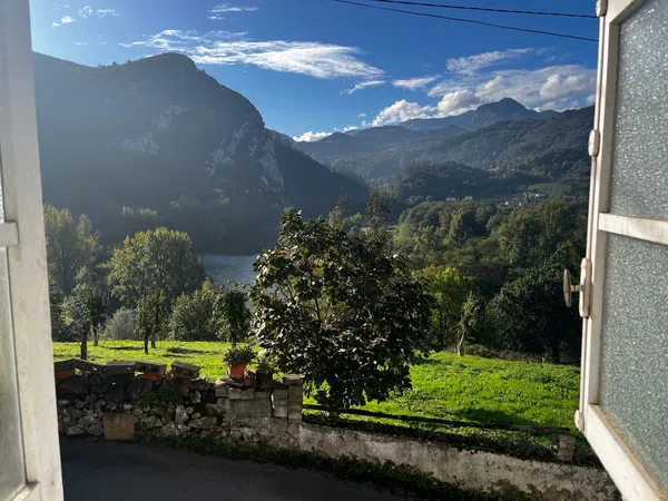 Casa de pueblo en Lugar Casielles, 36, San Claudio-Trubia-Las Caldas, San Claudio-Trubia-Las Caldas - Foto 1