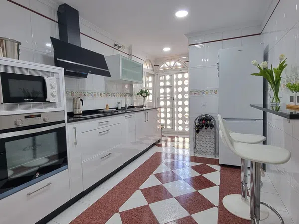 Piso en Avenida de Carlos Haya - Foto 14
