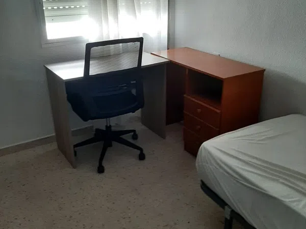 Piso en Avenida de los Almogávares - Foto 10