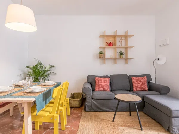 Piso en calle Descalzos, 7 - Foto 1