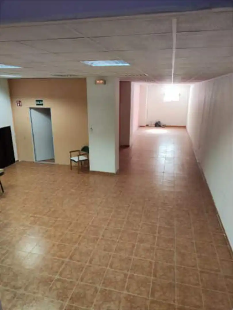 Local comercial en Malilla - Foto 2