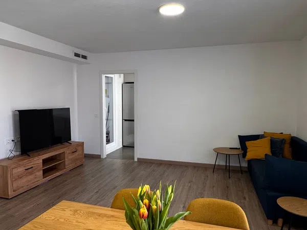 Piso en calle del Plus Ultra, 90 - Foto 3