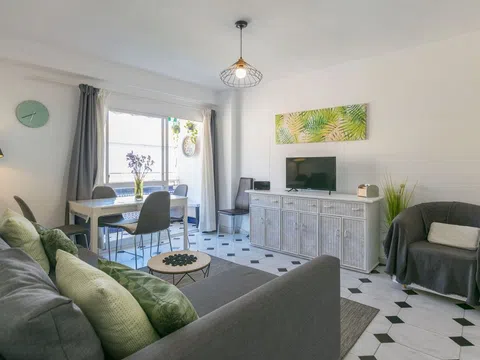 Piso en calle Cristóbal Colón, 8 - Foto 4