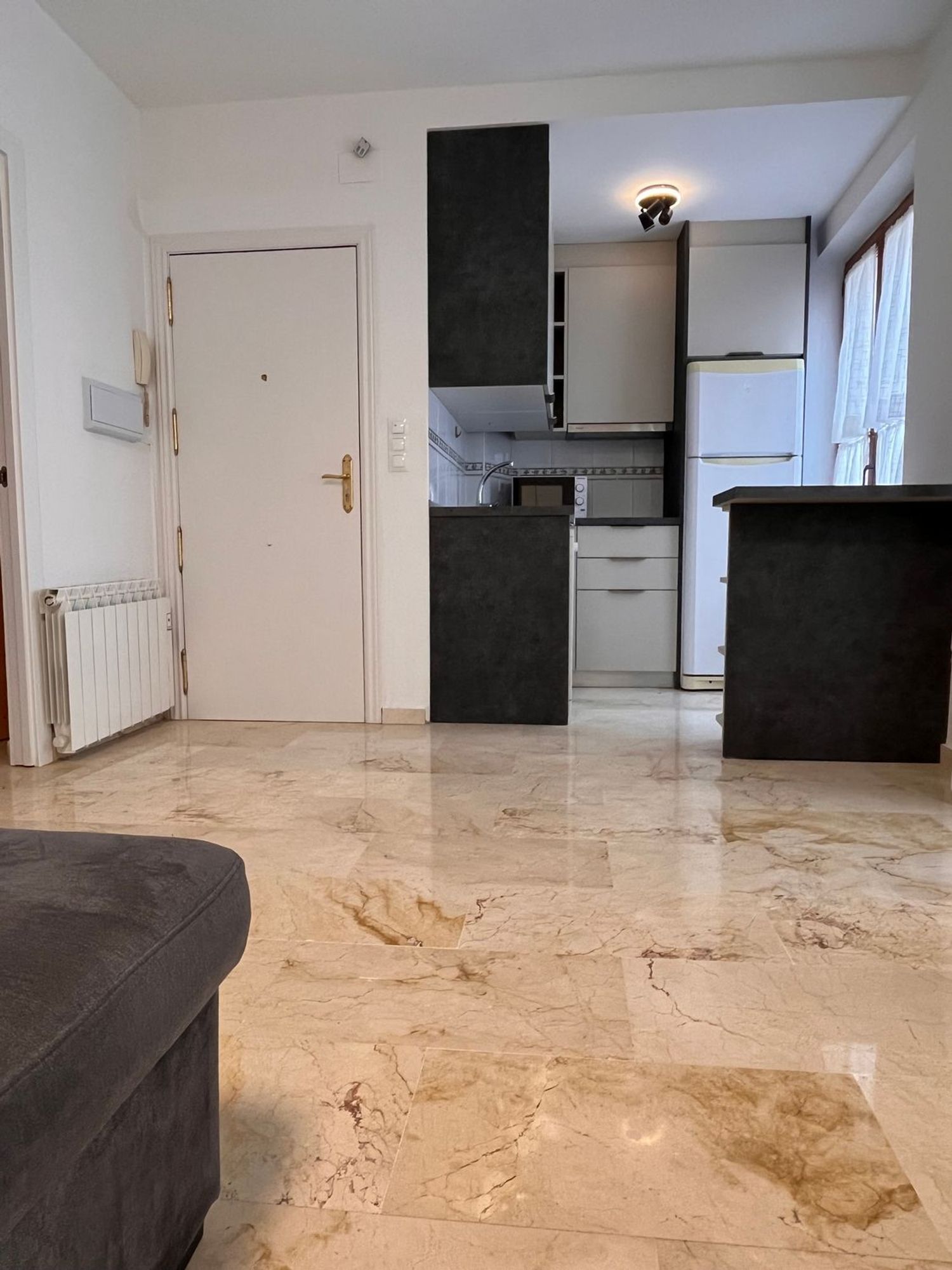 Alquiler de dúplex en Calle San Jerónimo, 9 - Foto 4