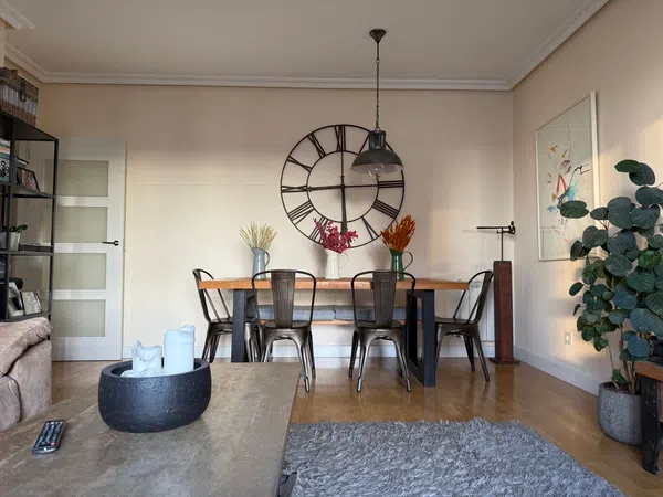 Piso en calle de María de las Mercedes de Borbón, 234