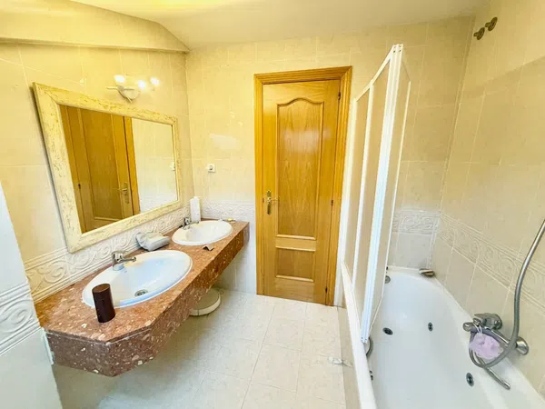 Chalet adosado en Parquelagos - Puente Nuevo - Foto 25