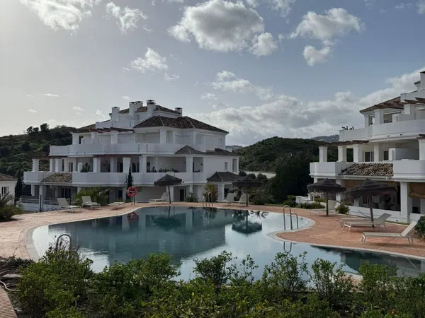 Piso en Los Naranjos - Foto 1