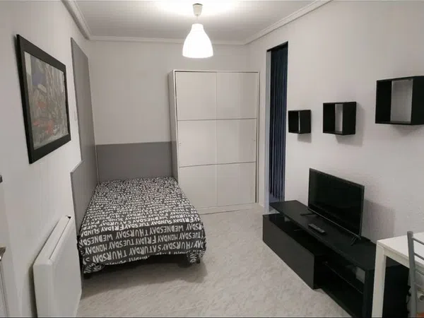 Estudio en Calle Alonso de Ojeda, 44 - Foto 1