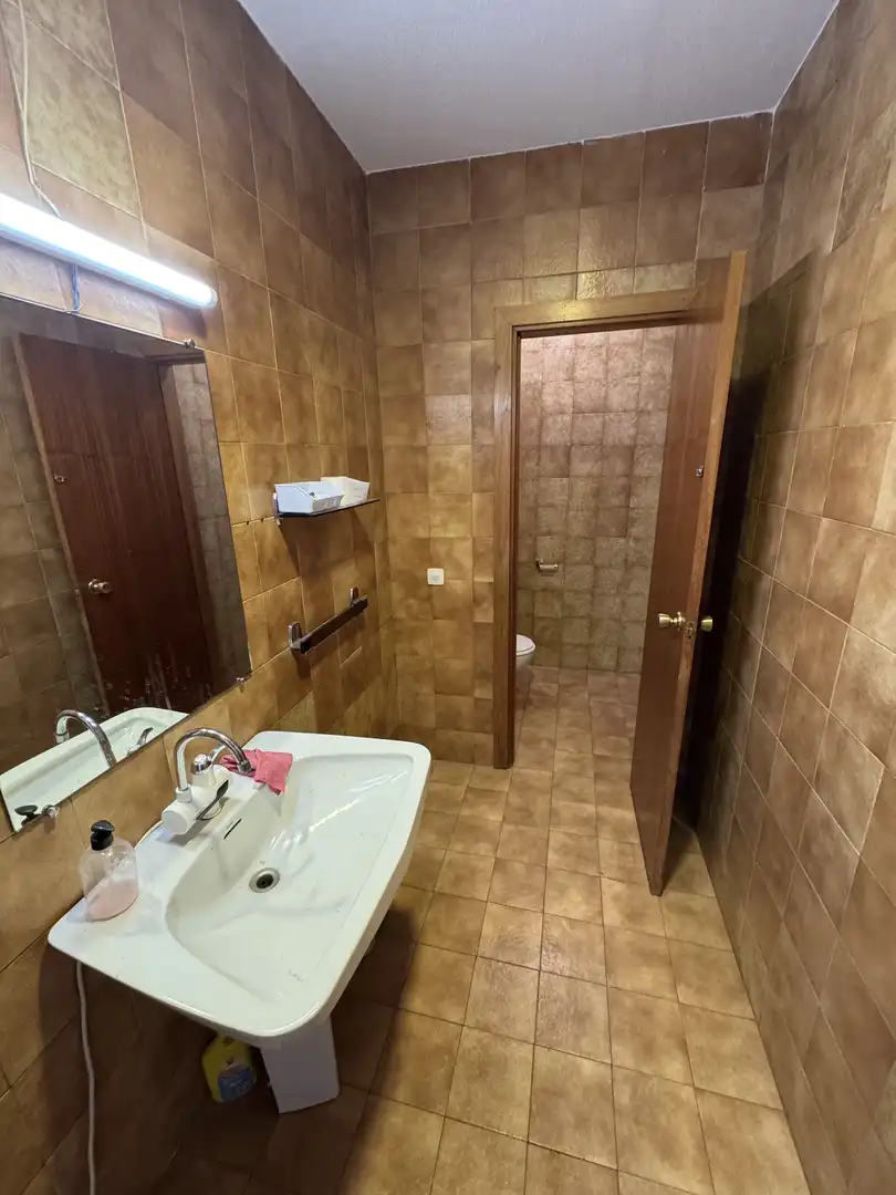 Local comercial en  Avenida del Doctor Federico Rubio y Galí 86 - Foto 15