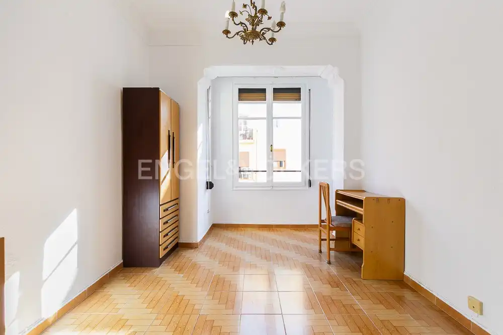 Piso en  Carrer de Lluís Oliag - Foto 3