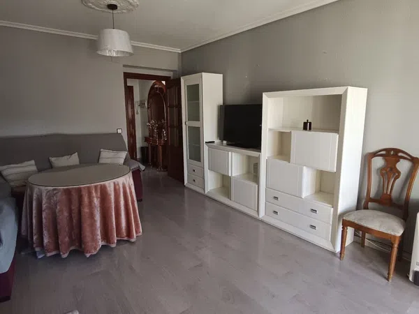 Piso en calle Marcos Redondo, 12