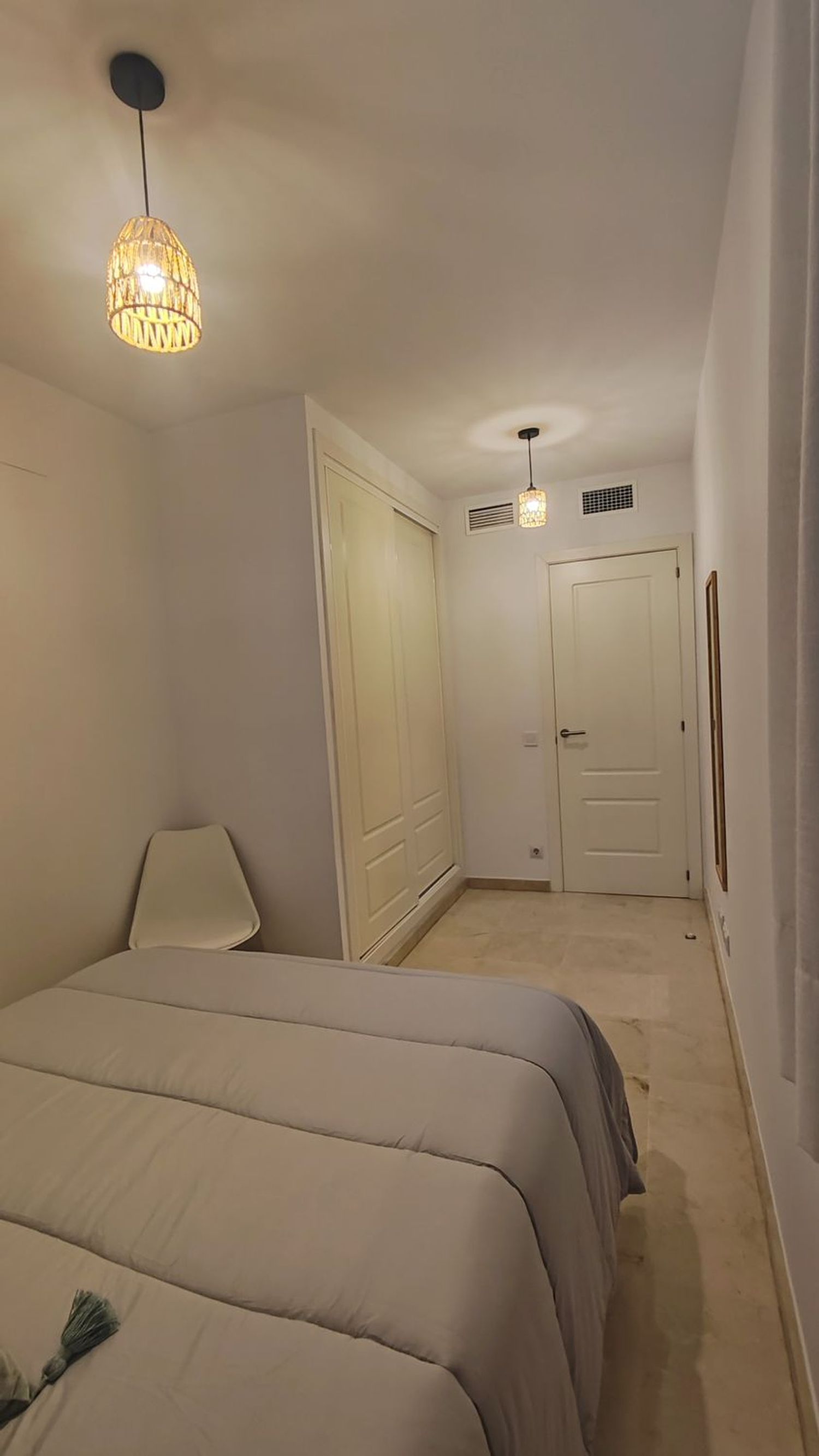 Piso en calle Torrealmádena, 3 - Foto 8