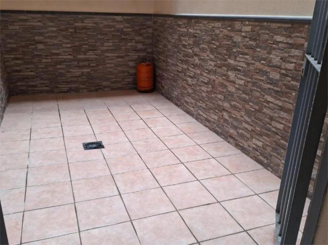 Piso en  Calle Arquitecto Hernández Rubio 3 - Foto 17